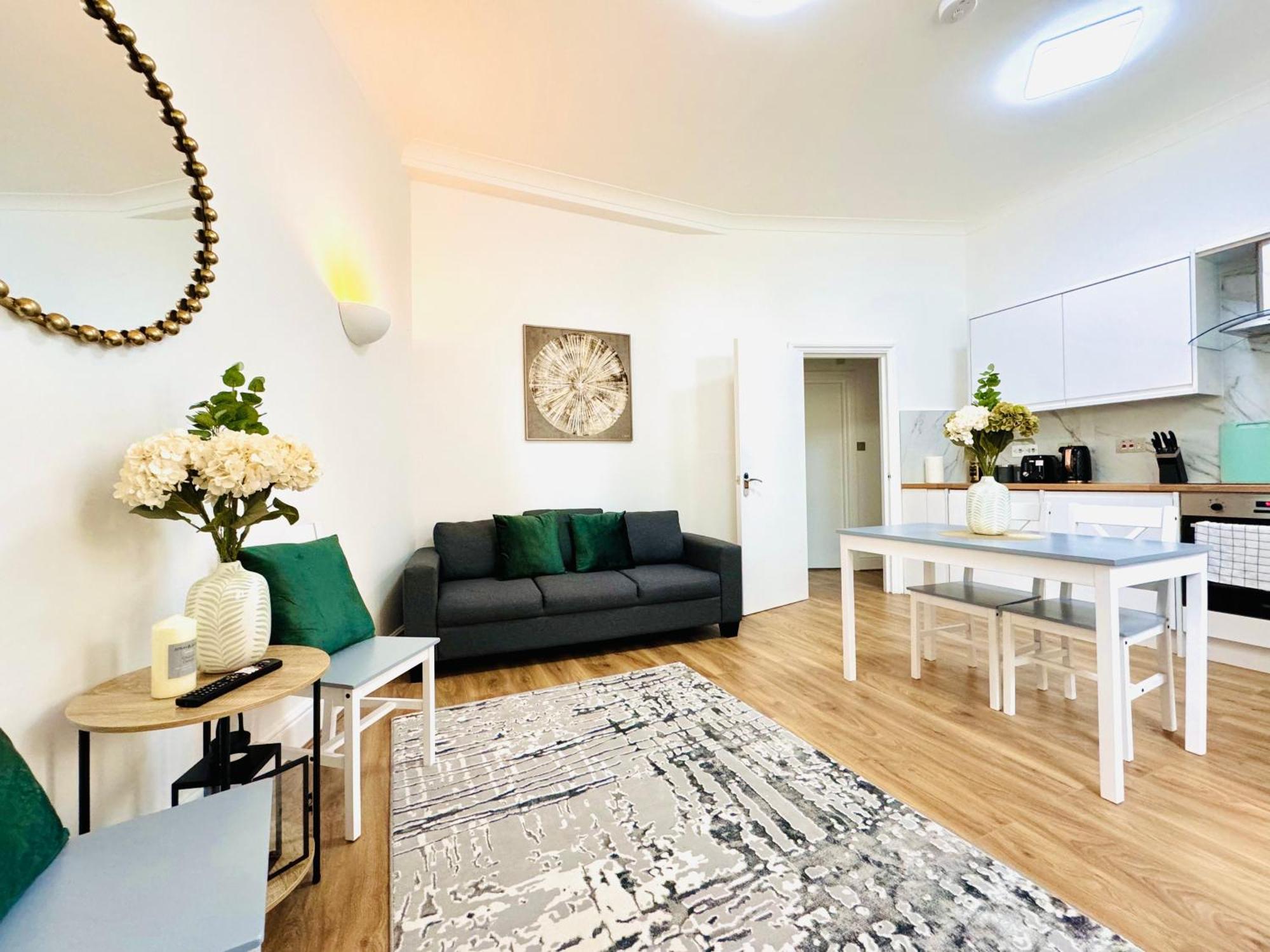 Beautiful 2Bedroom Flat In London St John Exterior photo
